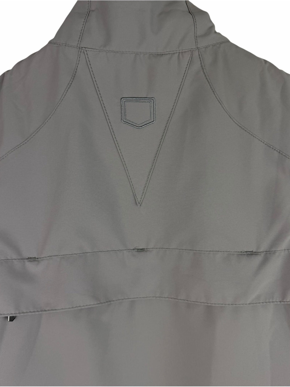 Scottevest | Gray RFID Full Zip Multi Pocket Travel Vest - Picture 5 of 12